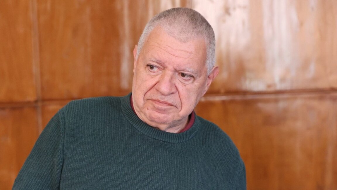 Михаил Константинов