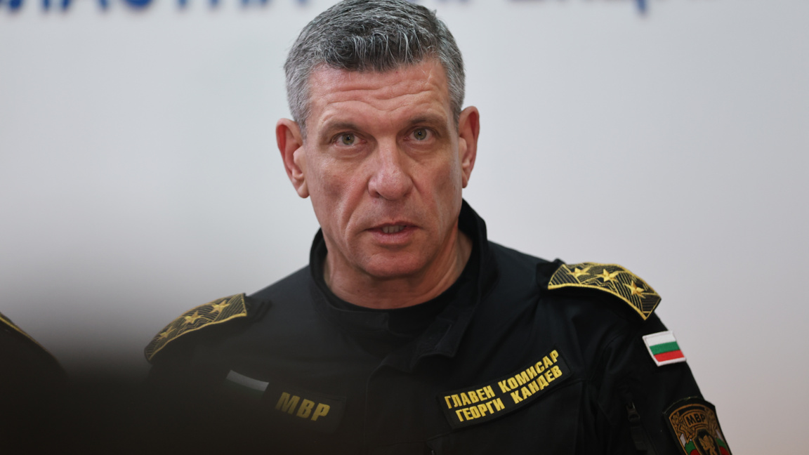 В Доспат проверяват служител от Социалното за натиск преди вота