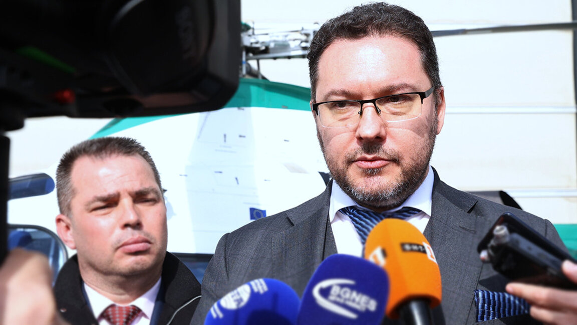 Yunanistan ve Romanya sınırlarının 30 kilometrelik çapında sıkı polis denetimi yapılıyor