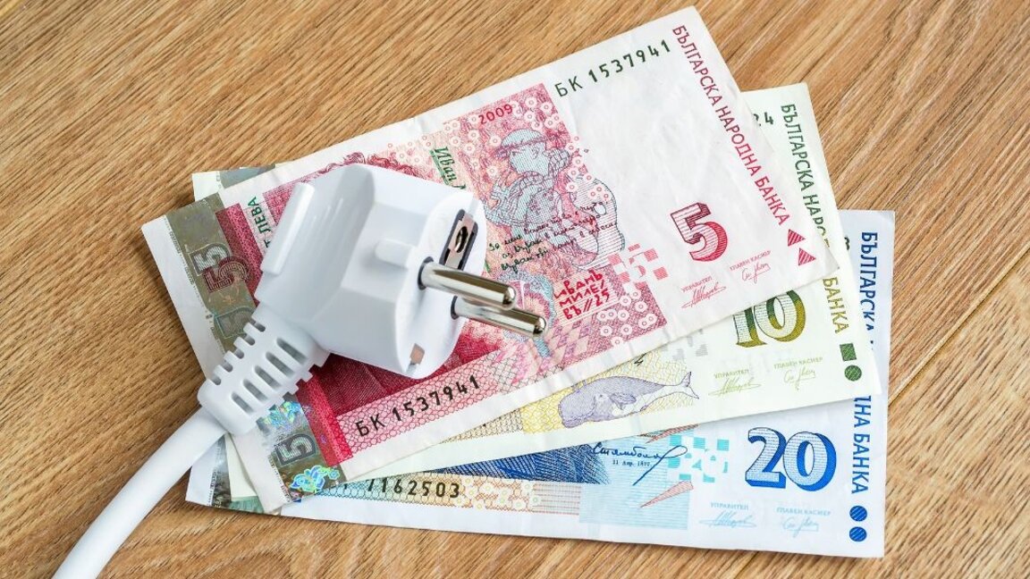 La liberalización del mercado eléctrico para los consumidores particulares queda aplazada: ¿cómo afectará esto a los búlgaros?