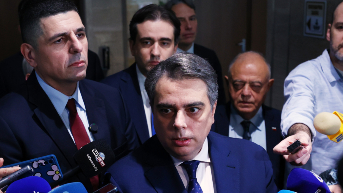 ПП-ДБ призова премиера веднага да депозира оставката на кабинета