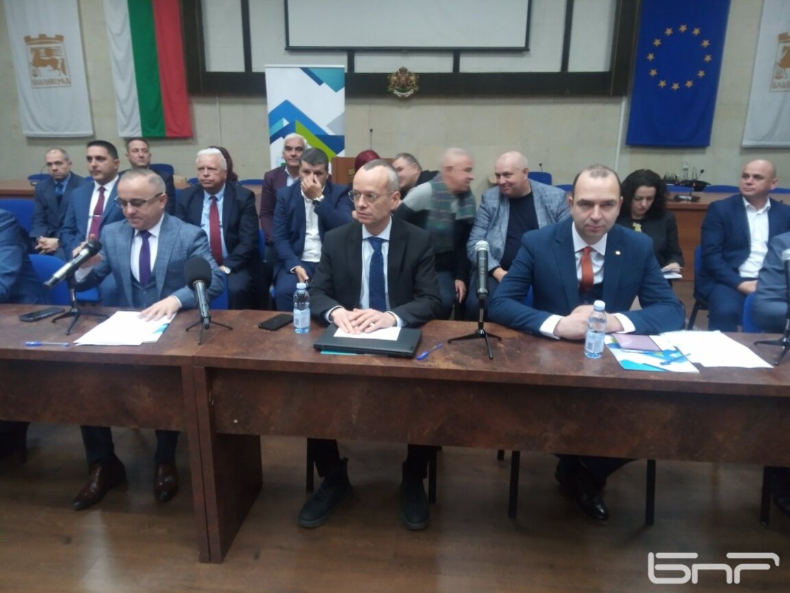 Кметове от Югозапада: Държавата да не абдикира от задълженията си