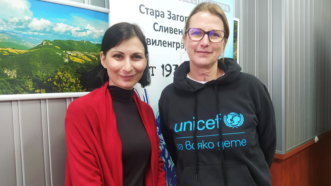 Весела Марева, консултант на УНИЦЕФ и Елена Златанова, ръководител на младежкия проект