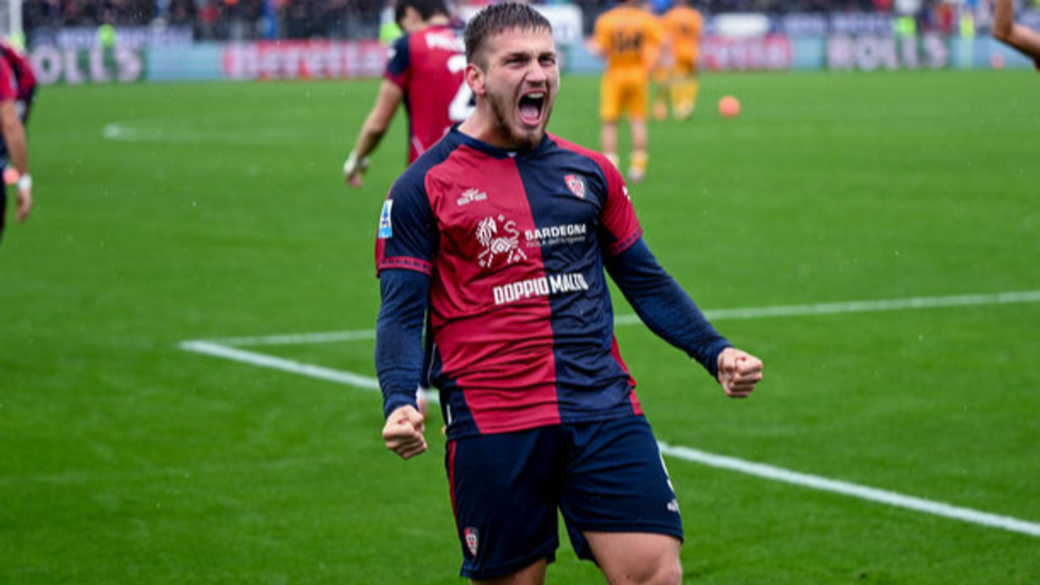 Каляри победи с 4:0 Верона