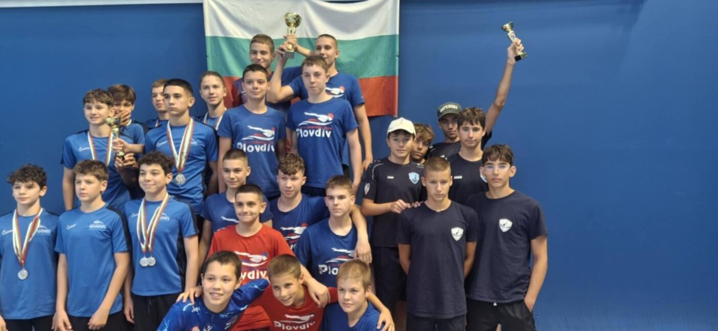 Бронзови медали за момчетата на плувен клуб "Черно море"