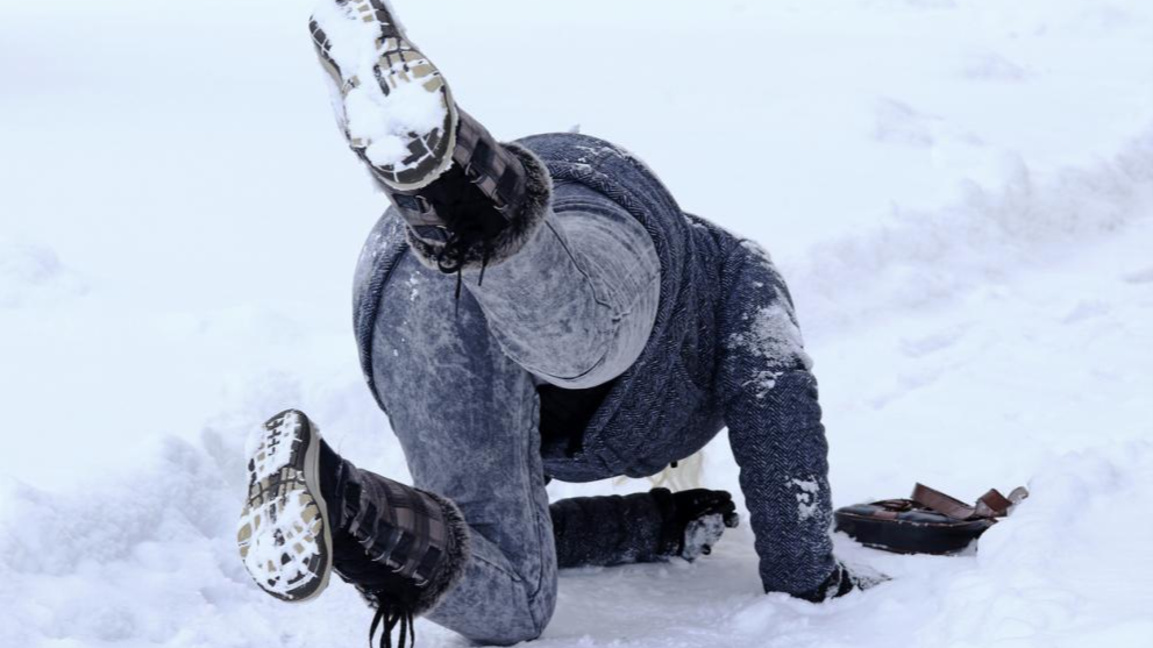 Ръст на травмите след поледицата в Шумен