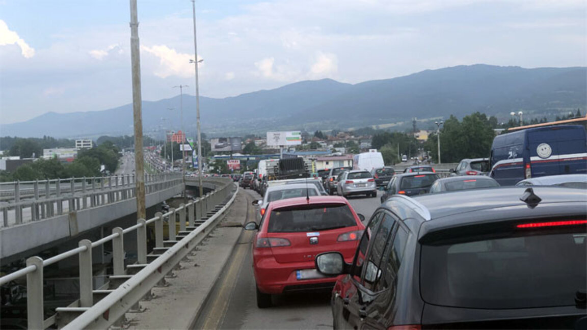 Граждани от кв. "Княжево" излизат на протест заради безконтролното шофиране