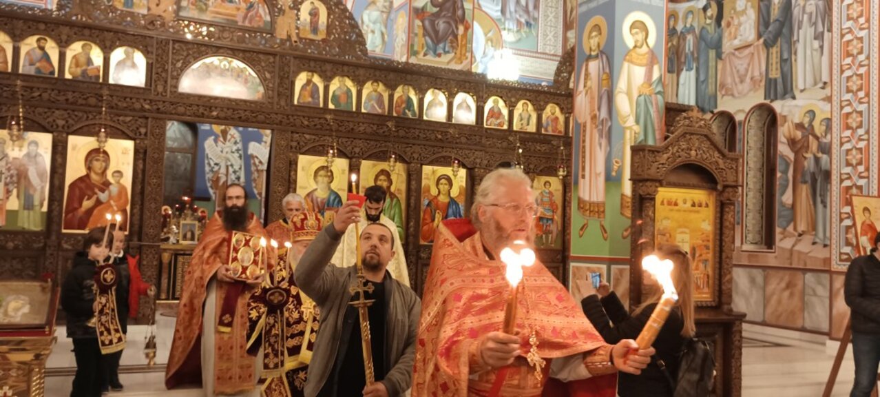 Христос воскресе! Православният свят посрещна Празника на празниците