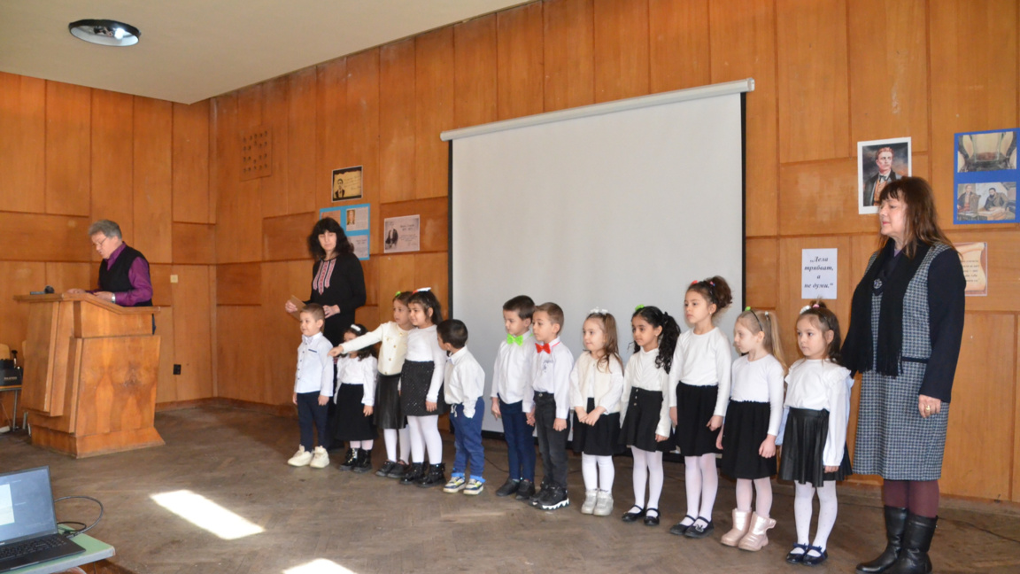 В Дунавци почетоха Апостола