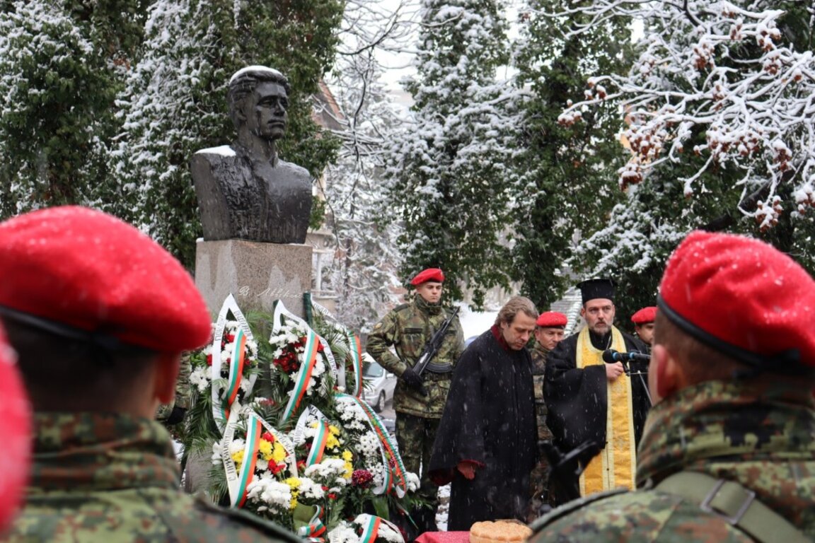 Хасково почете паметта на Васил Левски