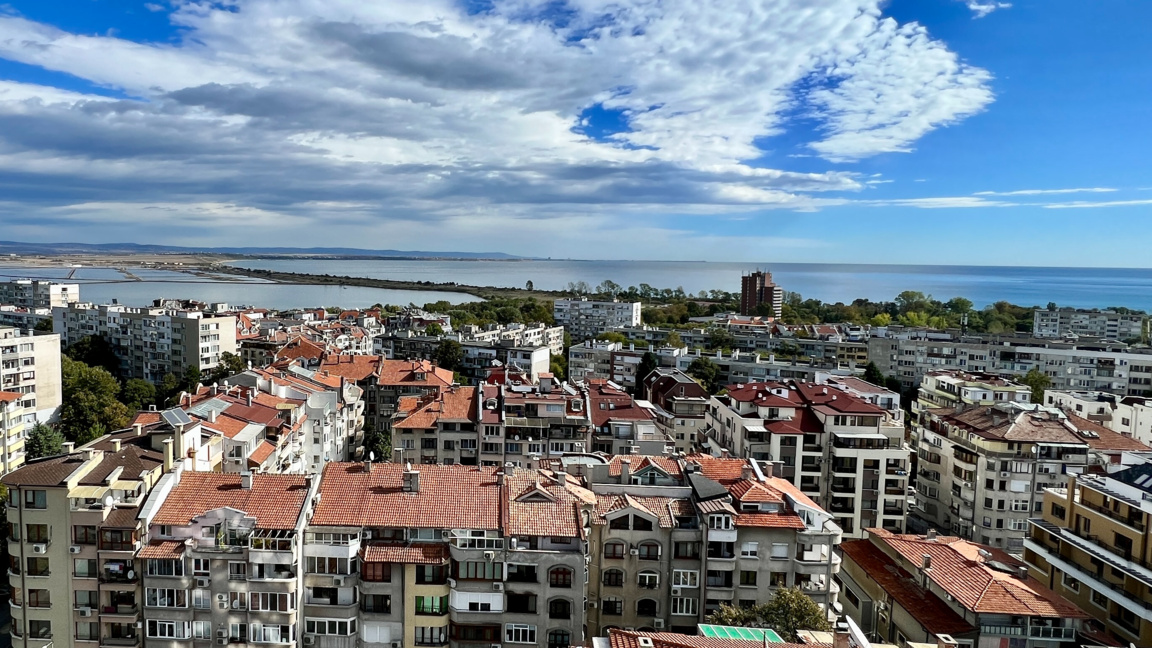 Избират нов младежки ученически омбудсман в Бургас