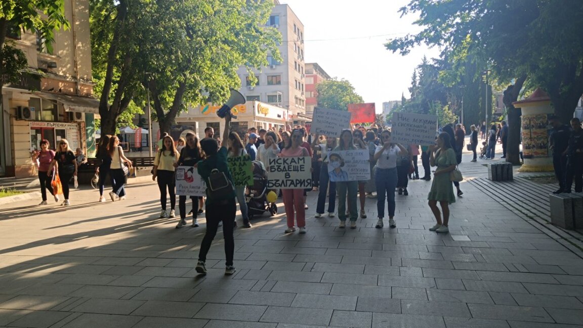 Втори протест на медици с искане за по-високи заплати