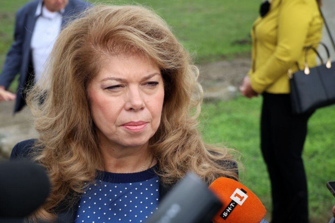 Вицепрезидентът Илияна Йотова