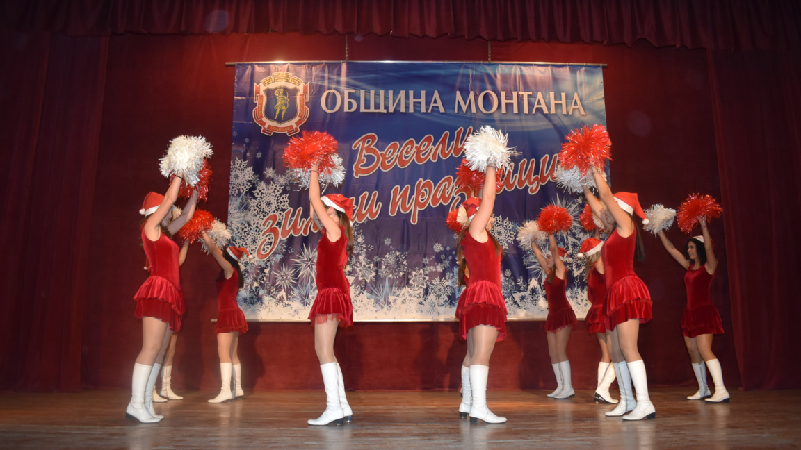 Младежкият дом в Монтана събира таланти за празничен коледен концерт