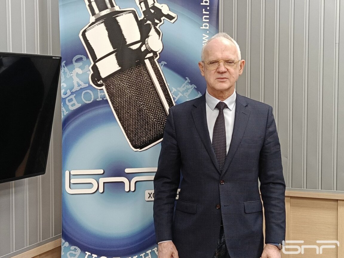 Васил Велев