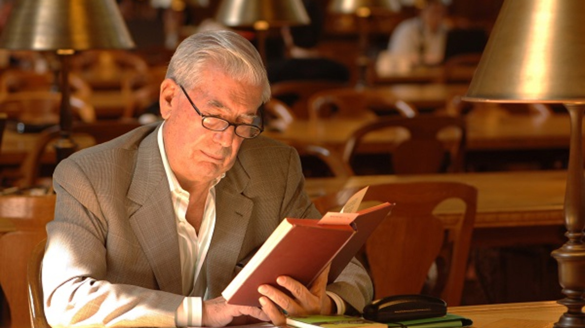 Гласът на нобелистите: Марио Варгас Льос...