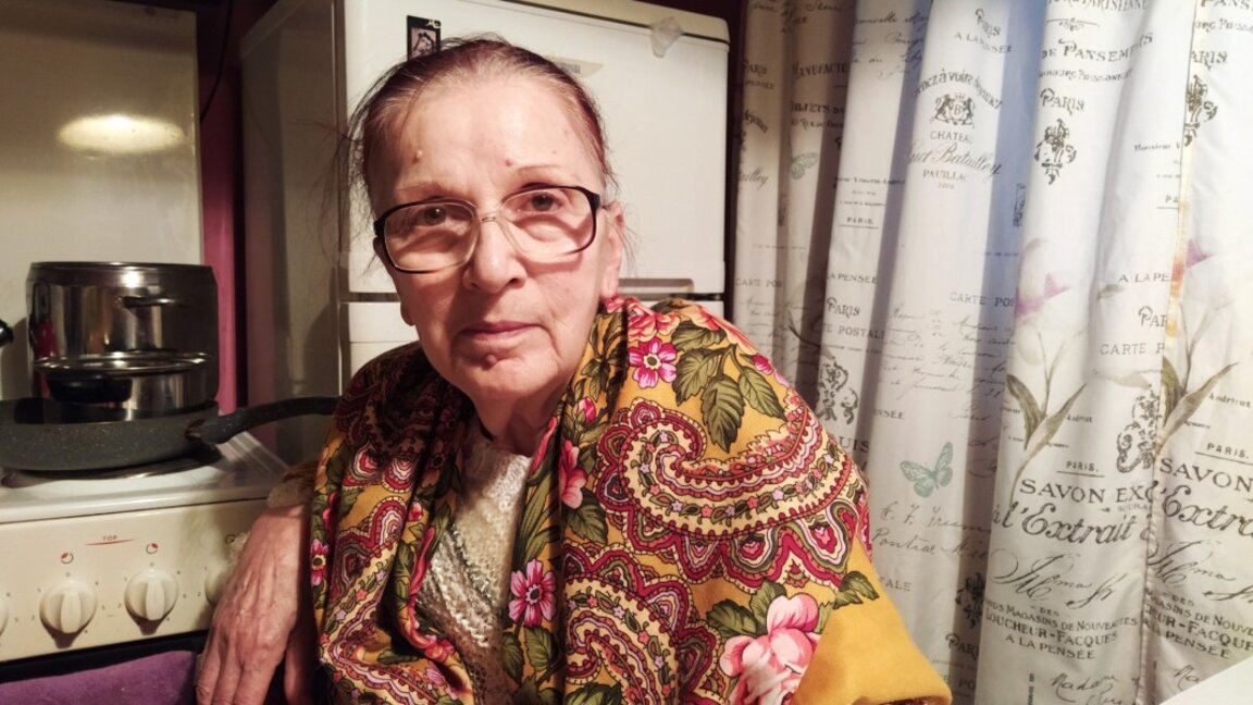 Един от моделите, позирали за композицията около ПСА: Вандалски акт!