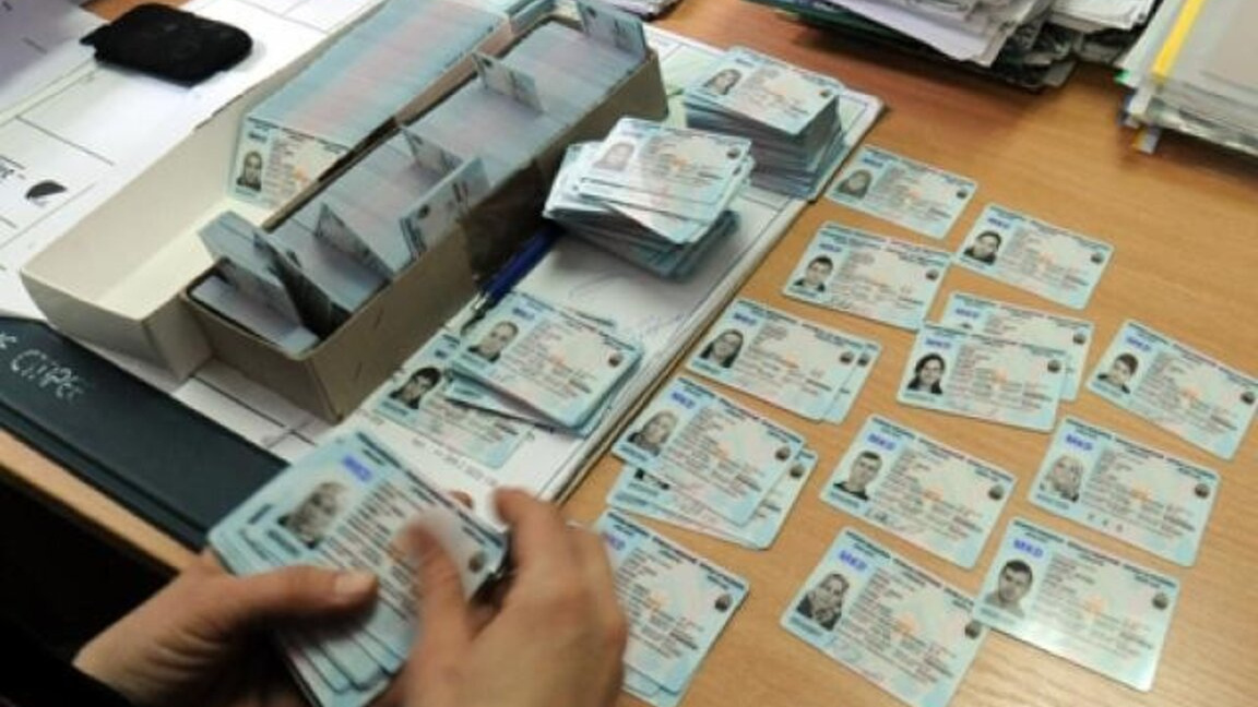 Полицейските управления издават временни документи за гласуване