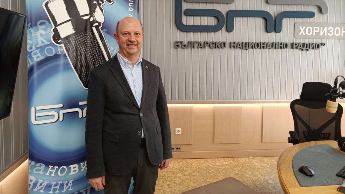 проф. Юрий Кълвачев