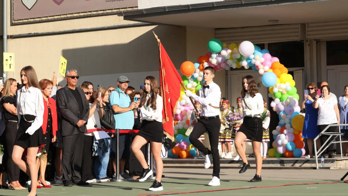 По традиции 15 сентября был открыт новый учебный год