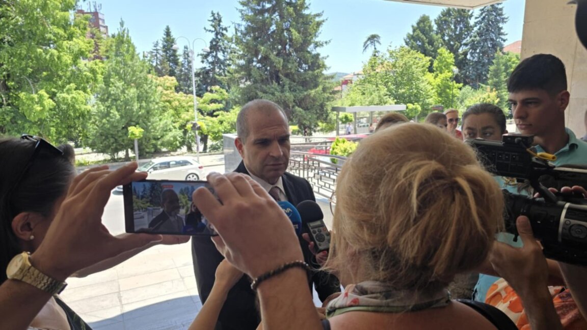 Вицепремиерът и министър на транспорта Гроздан Караджов