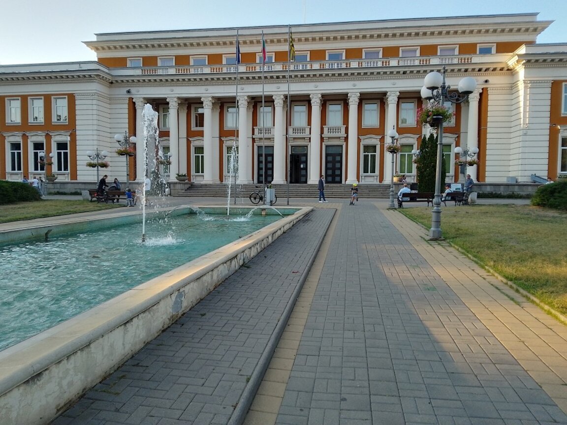 180 млади таланти от България и Северна Македония се състезават в Перник