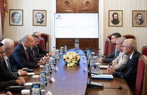 Президентът се срещна с представители на ръководството на Българския атомен форум
