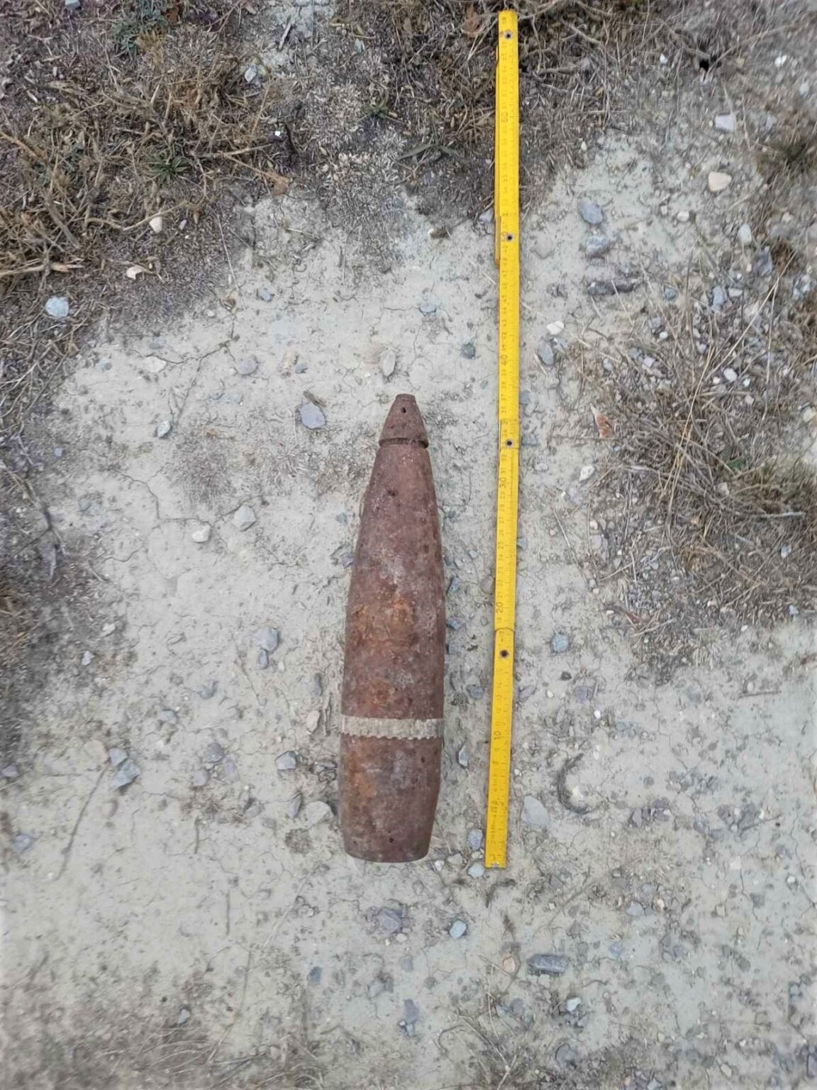 Военни унищожиха боеприпас, открит в шахта край Каспичан