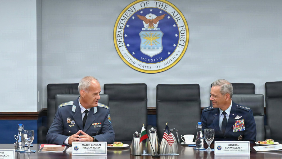 Bulgaria and US discuss modernization of Bulgarian Air Force with F-16s