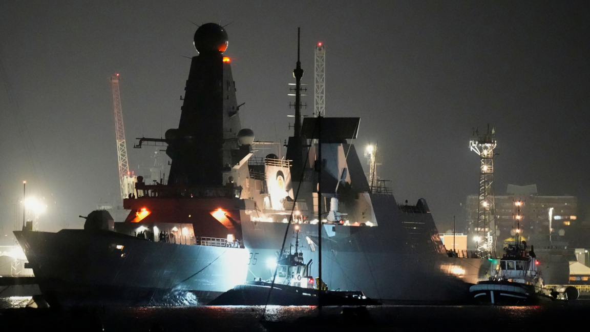 Британският боен кораб HMS Dragon е пристигнал в Източното Средиземноморие