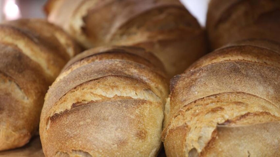 Инфлација од 2021. до данас достигла 29,9%, код хлеба чак 43,3%