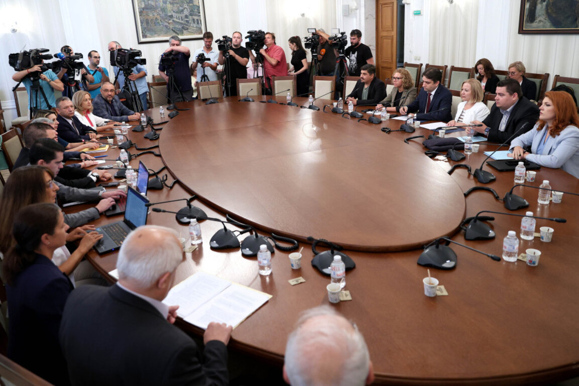 ПП-ДП ще се допитат до колективните си органи дали да подкрепят третия мандат на ИТН