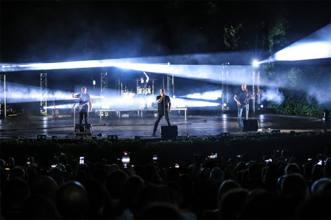 B.T.R. kick off 2025 national tour with special guests from Ahat