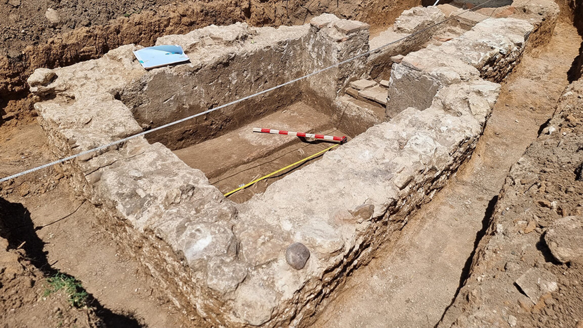 Descubren 17 estructuras funerarias de la necrópolis de la antigua Ratsiaria
