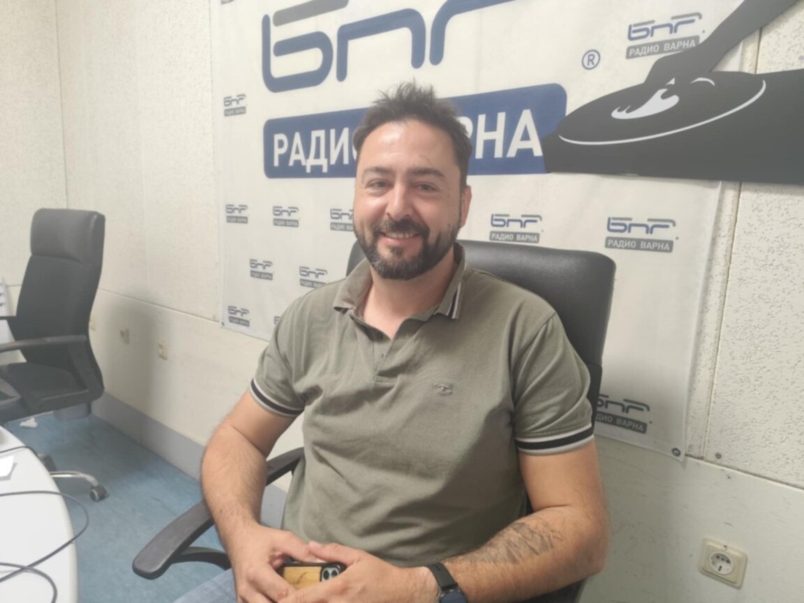 Председателят на Инициативния комитет "Да спасим гората на Аврен" Атанас Цветански в студиото на Радио Варна