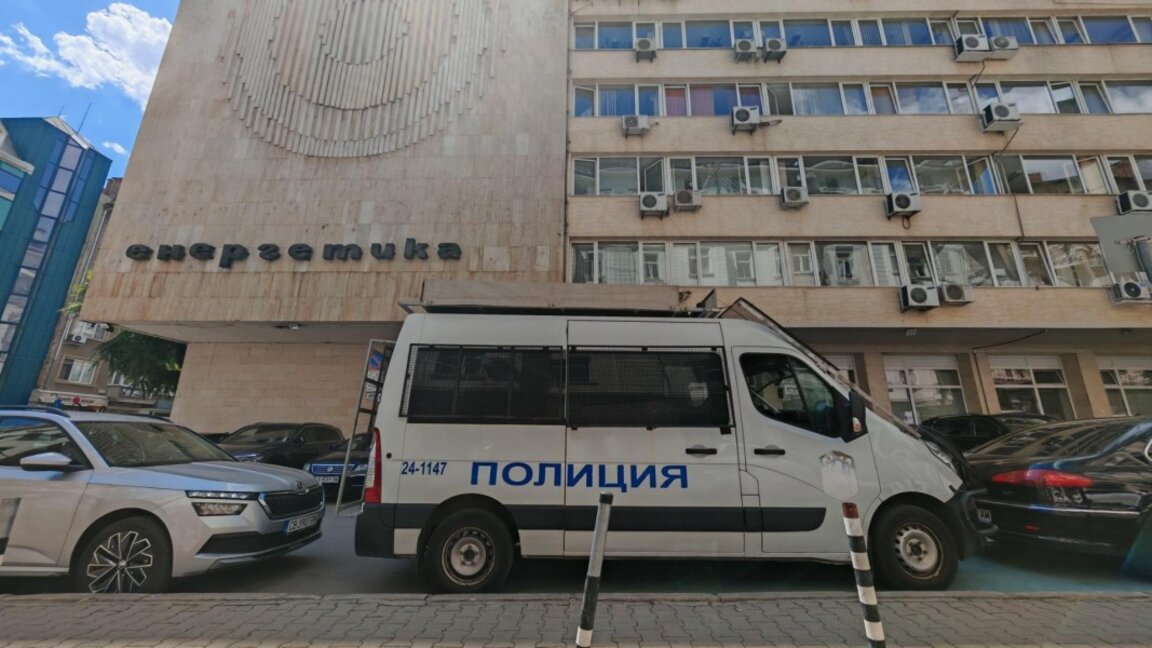 Действията на КПК в енергийни дружества и енергийното министерство – по неотложност
