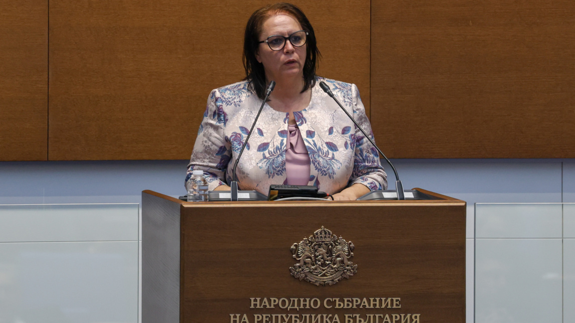 Председателят на Държавна агенция за закрила на детето Теодора Иванова говори пред депутатите в НС - 11 февруари 2026 г.