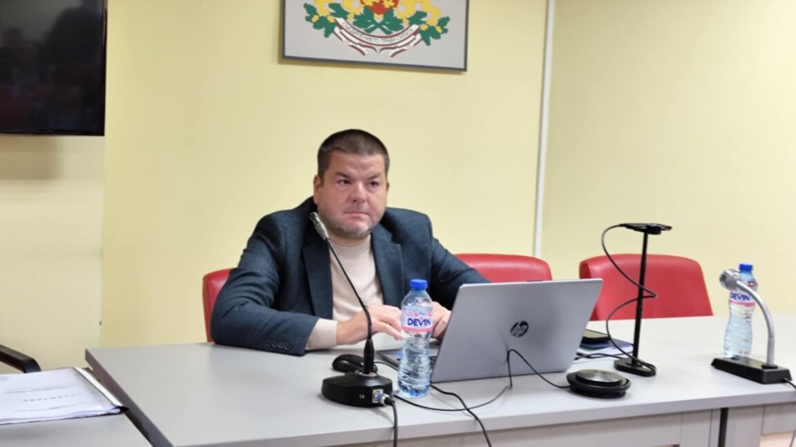 Липса на кворум осуети отстраняването на председателя на Обс "Родопи"