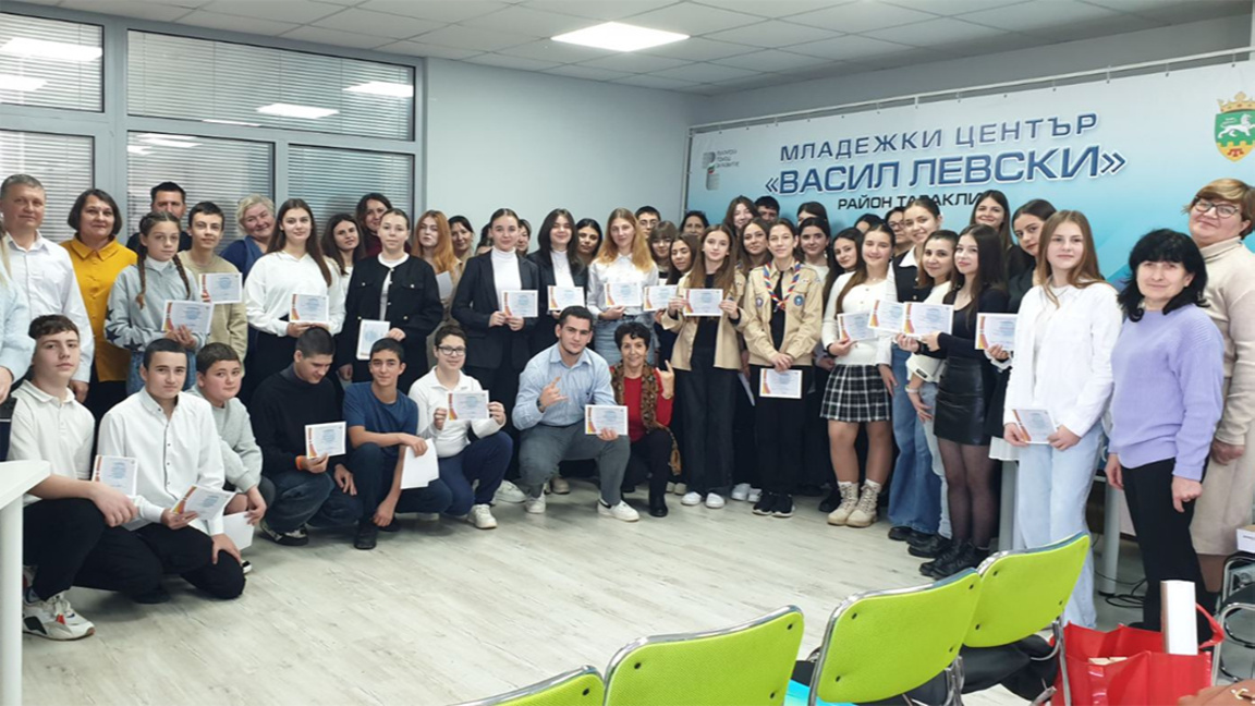 Учениците в Тараклия показаха как смятат да защитават правата на детето