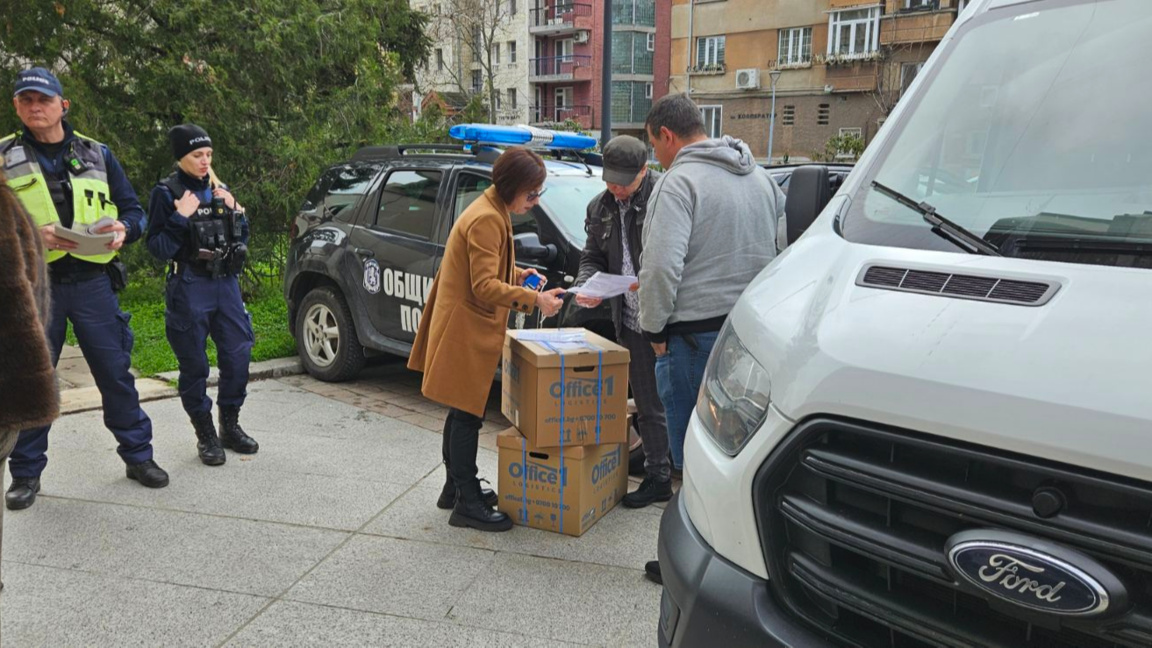 Печати под охрана