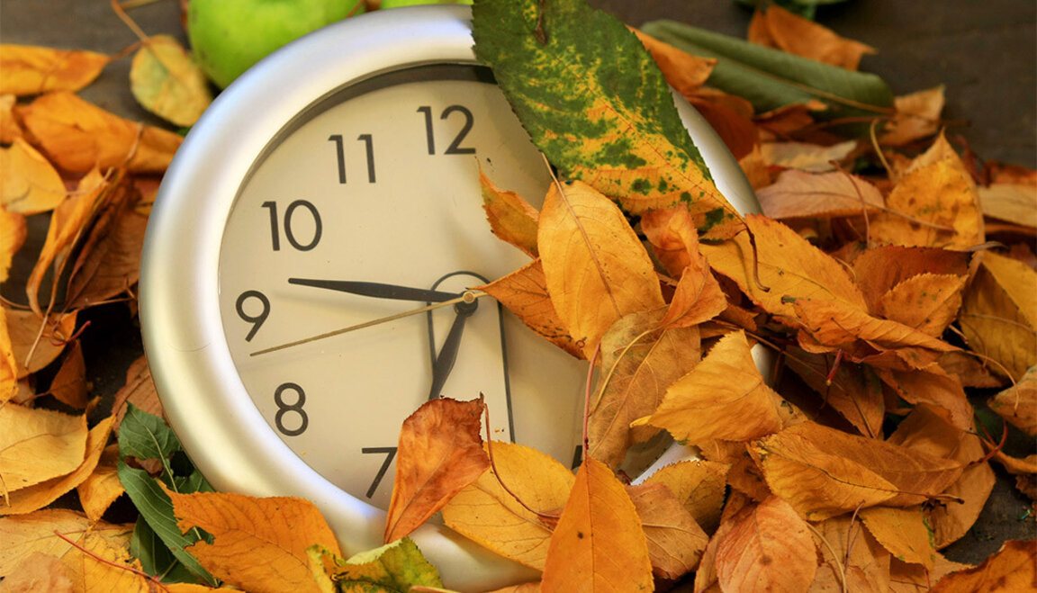 Γυρίσαμε τα ρολόγια μια ώρα πίσω