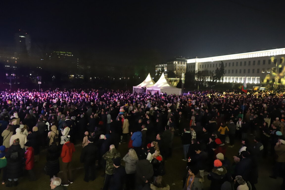 Me koncert festiv dhe spektakël dritë, qytetarët e Sofjes mirëpritën vitin 2024