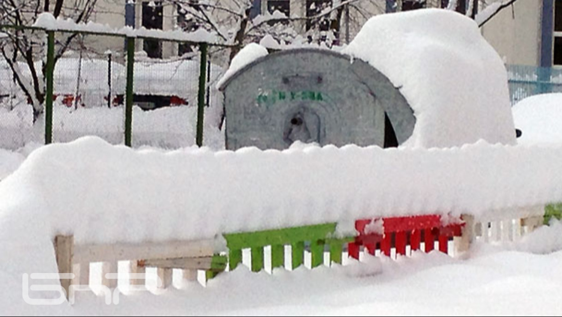 Истинска зима е, утре - още по-студено