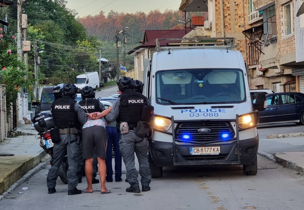 Ülke genelinde oy satın almaya karşı polis operasyonu yürütülüyor
