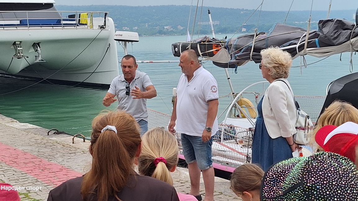 Павлин Надворни раказа одисеята си на деца