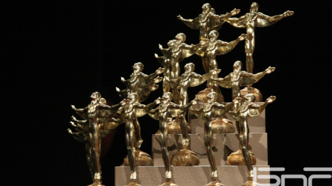 От сцена до признание: денят на театъра и "Икар"