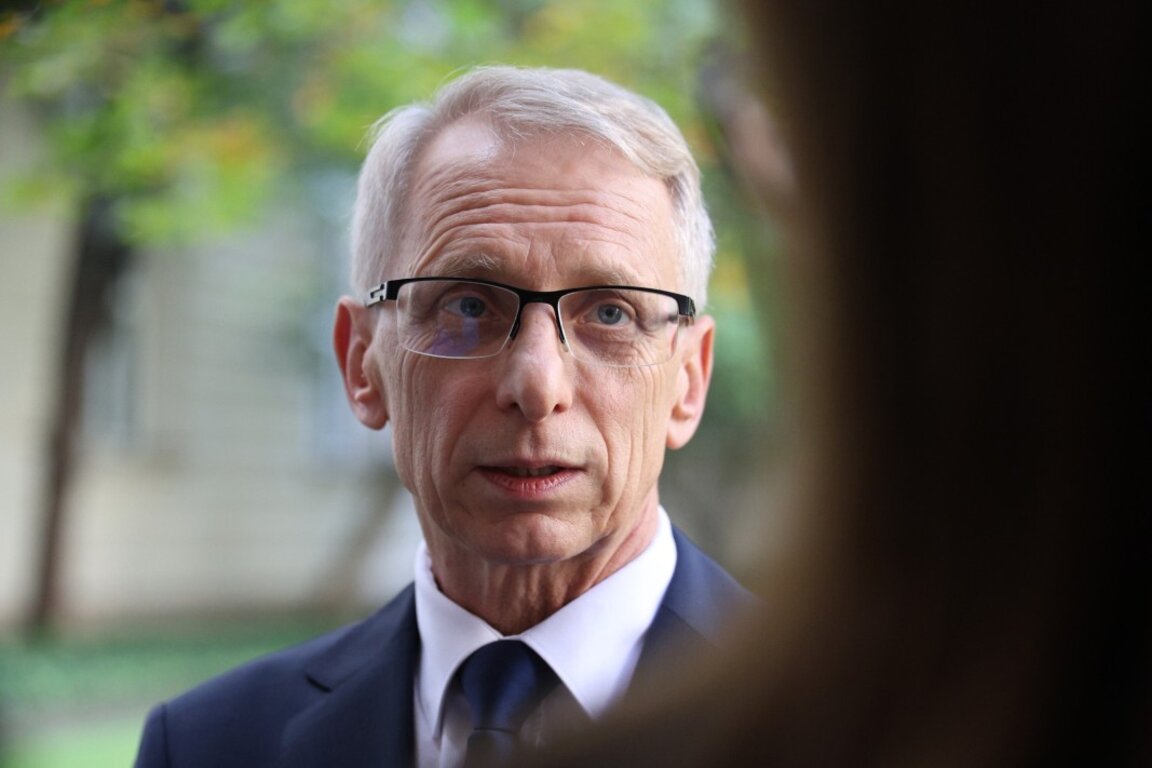 Николай Денков: Ще поканя зърнопроизводителите за следваща среща