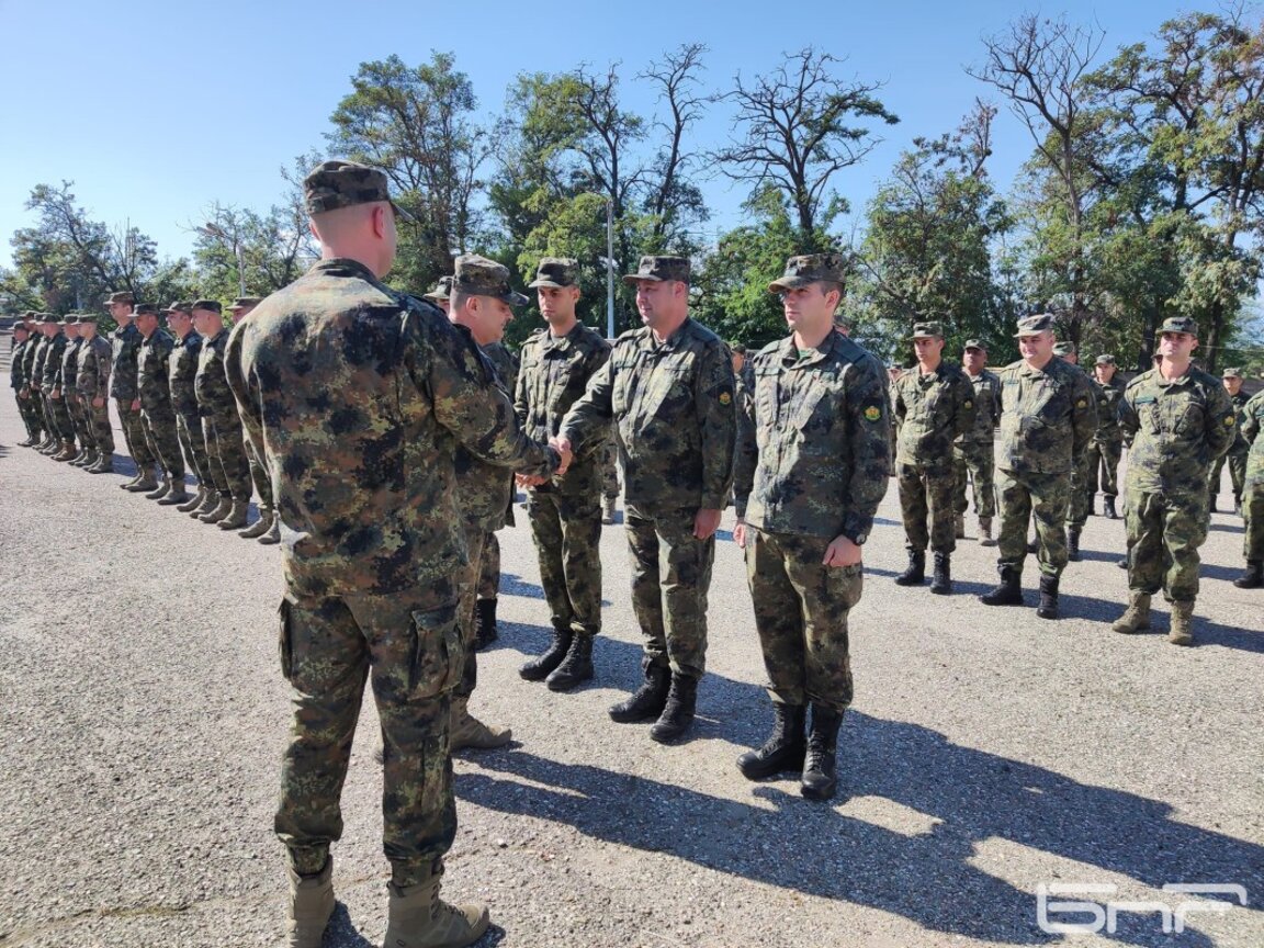 Посрещнаха военнослужещи от мисия на НАТО в Косово