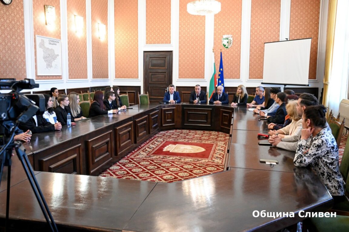 снимки: община Сливен