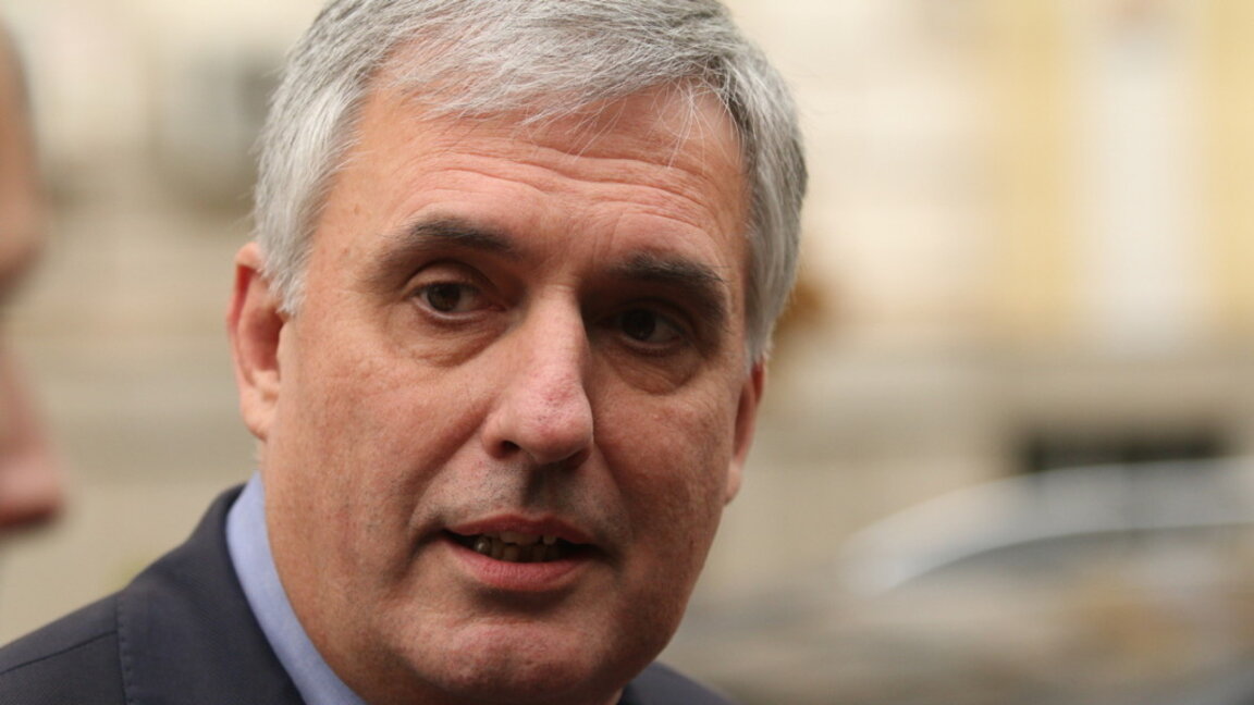 Ивайло Калфин